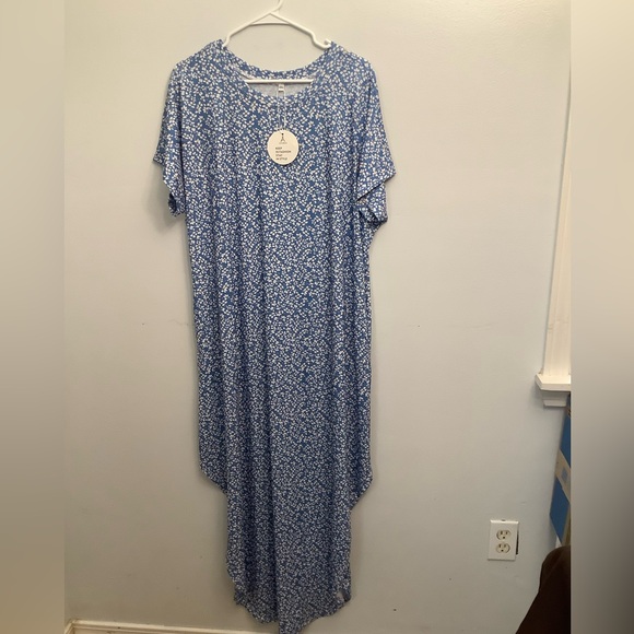 Dresses & Skirts - Blue Floral Patterned Long dress